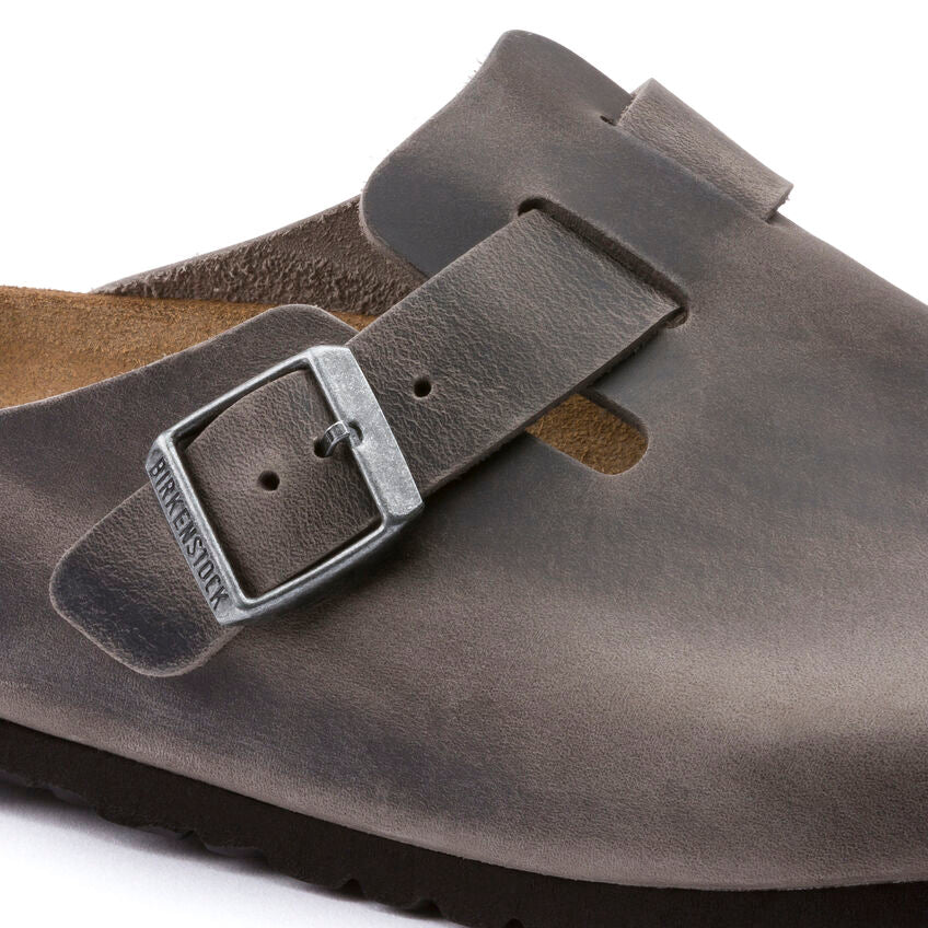 Boston Oiled Leather - Iron