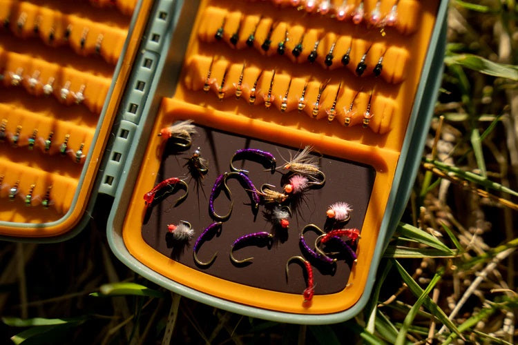 Tacky Pescador MagPad Small Fly Box- Smoke Grey