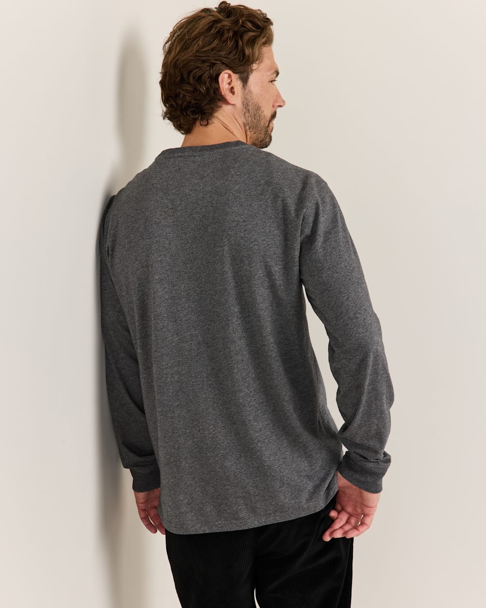 Deschutes Long Sleeve Pocket T-Shirt- Charcoal Heather