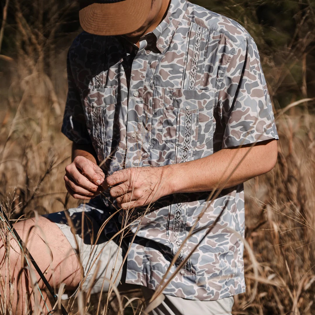 Guayabera Libre - Camo Frio
