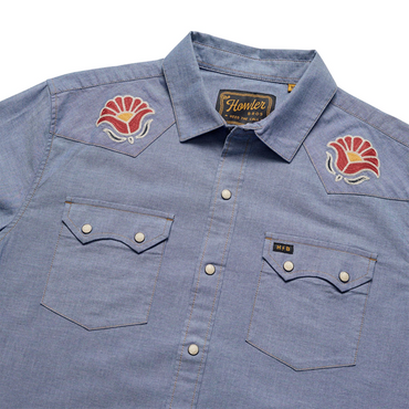 Fresh Blooms Crosscut Deluxe Snapshirt