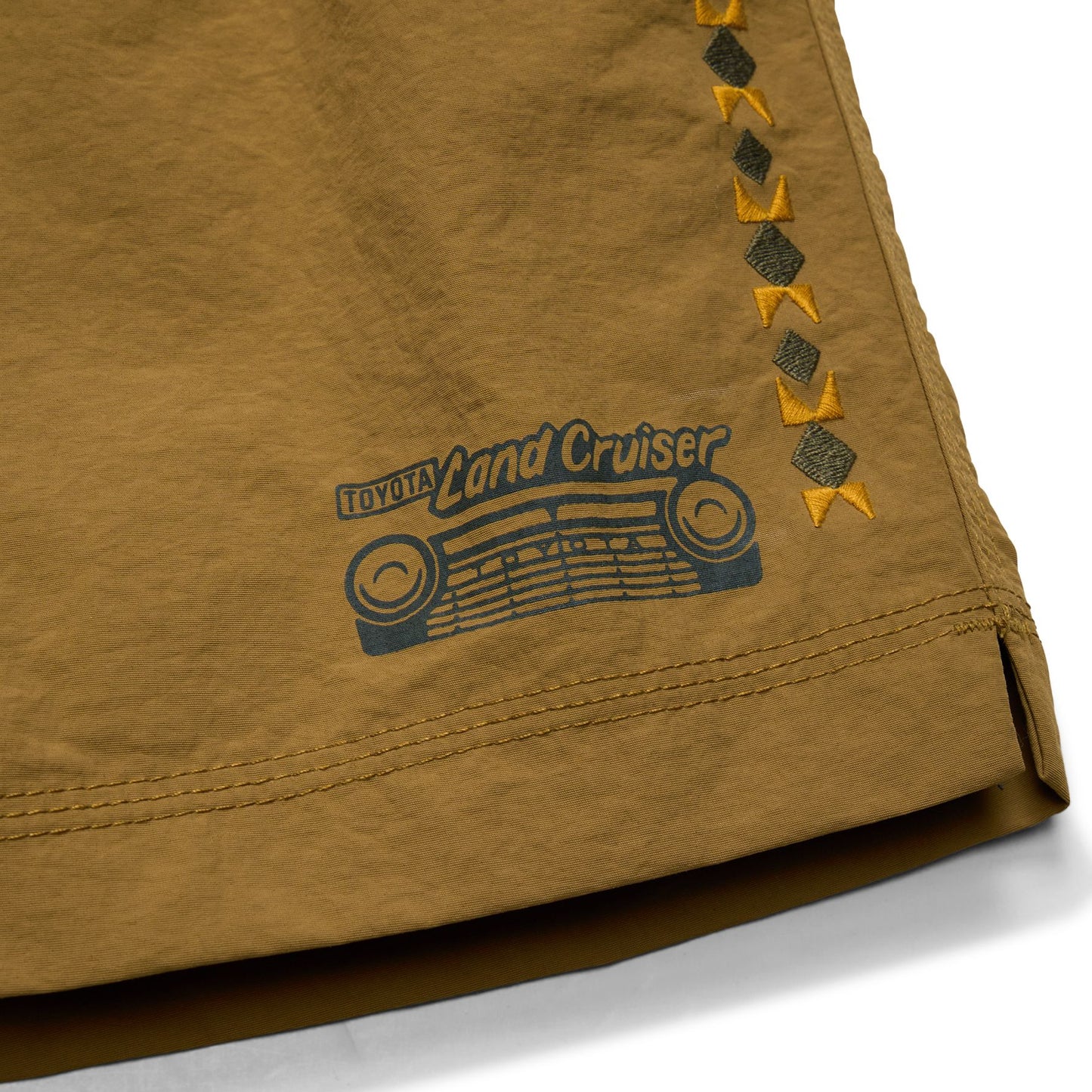 HB X Land Cruiser Salado Shorts - British Khaki